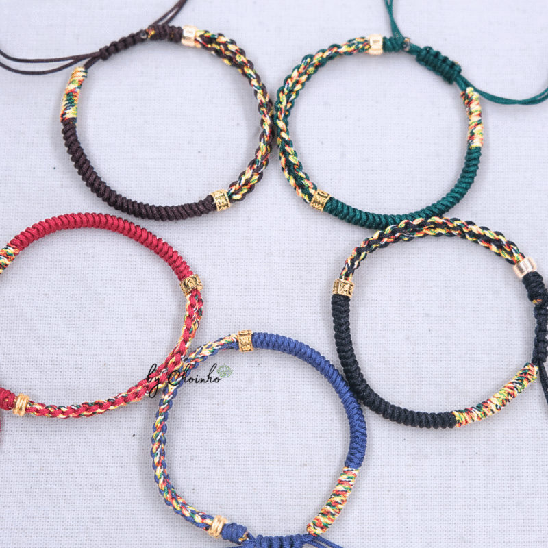 Vòng tay ngũ sắc dây tết đủ màu xinh xắn, phối charm Omani - Chồi Nhỏ - Ảnh 2