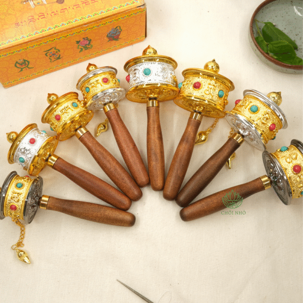 Kinh luân xoay lớn vàng viền bạc - Ảnh 4