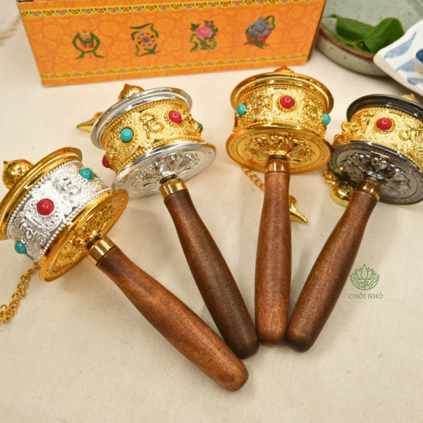 Kinh luân xoay lớn vàng viền bạc - Ảnh 6