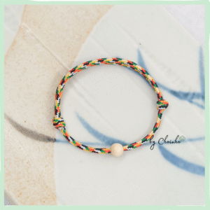 Vòng ngũ sắc phối hạt dâu trắng | dây ngũ sắc vàng kim 2.0mm phối 1 hạt dâu | freesize | Chồi Nhỏ