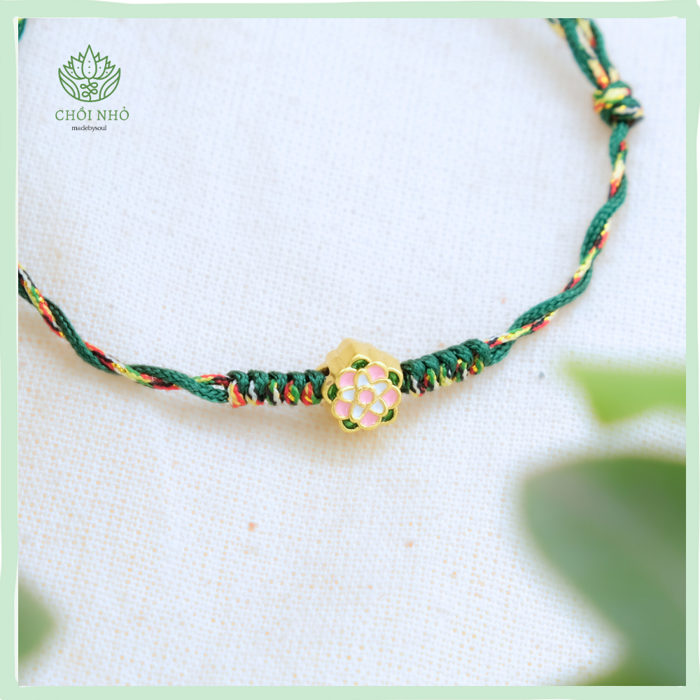 Vòng chân ngũ sắc xanh lá phối hoa mẫu đơn vàng | dây 0.8mm hai màu đỏ xanh lá phối hoa mẫu đơn vàng | Vòng tay ngũ sắc Chồi Nhỏ 2 Vòng chân ngũ sắc xanh lá phối hoa mẫu đơn vàng | dây 0.8mm hai màu đỏ xanh lá phối hoa mẫu đơn vàng | Vòng tay ngũ sắc Chồi Nhỏ - Ảnh 2