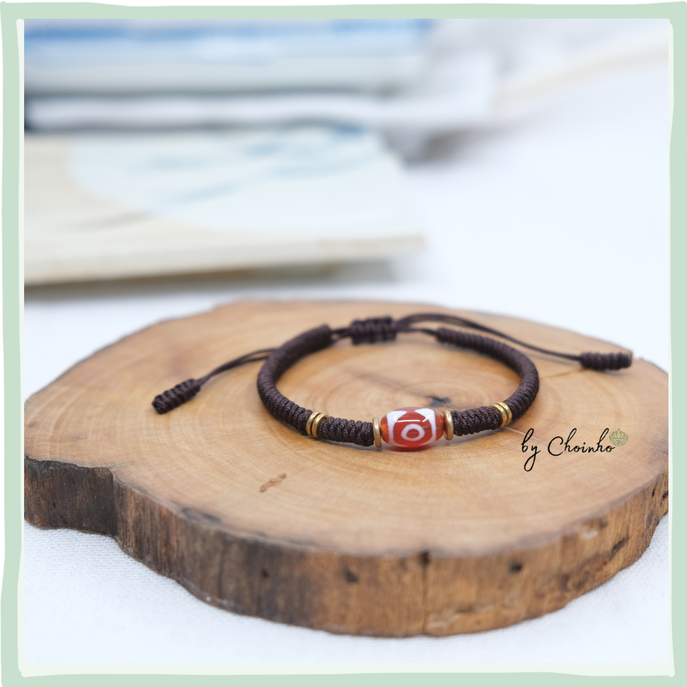 Vòng dây tết phối charm Dzi - mật tông | sợi nilon nâu 1.0 phối hạt tỳ lưu | Chồi Nhỏ 6 Vòng dây tết phối charm Dzi - mật tông | sợi nilon nâu 1.0 phối hạt tỳ lưu | Chồi Nhỏ - Ảnh 6