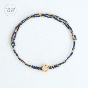 Vòng ngũ sắc xanh lam phối hoa mẫu đơn vàng | dây 0.8mm hai màu đỏ xanh lam phối hoa mẫu đơn vàng | Vòng tay ngũ sắc Chồi Nhỏ