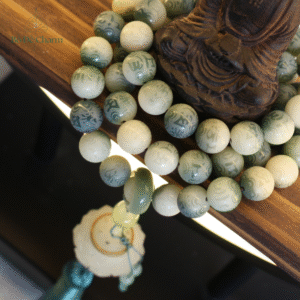 Chuỗi hạt Bồ đề 12 ly xanh loang trắng khắc lục tự hạt tròn 54 hạt tua rua lư trắng | Chồi Nhỏ