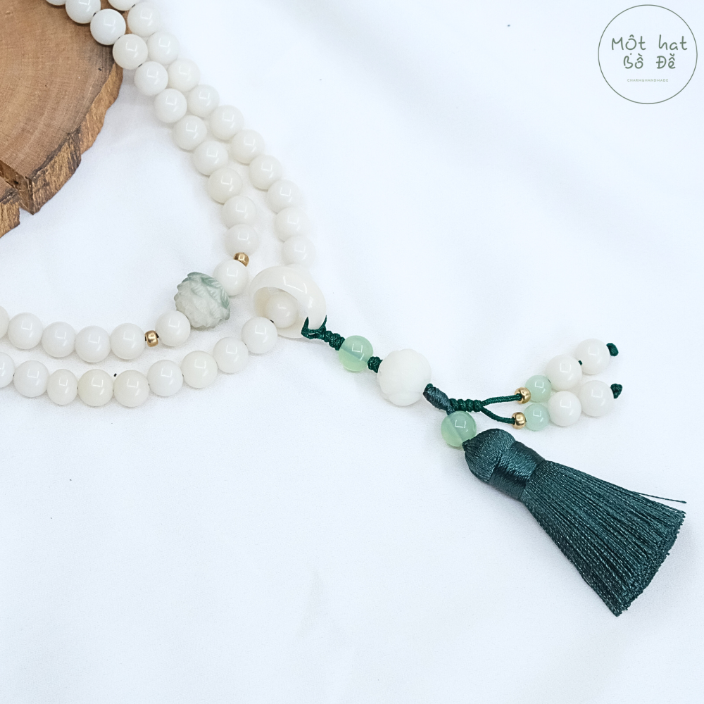 Chuỗi hạt niệm Phật bồ đề | Chuỗi 108 hạt bồ đề trắng 8 ly có tua rua và hoa sen xanh | Chồi Nhỏ 3 Chuỗi hạt niệm Phật bồ đề | Chuỗi 108 hạt bồ đề trắng 8 ly có tua rua và hoa sen xanh | Chồi Nhỏ - Ảnh 3