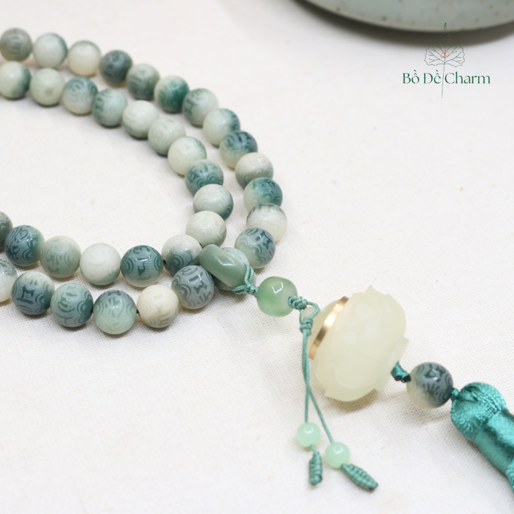 Chuỗi hạt Bồ đề 12 ly xanh loang trắng khắc lục tự hạt tròn 54 hạt tua rua lư trắng | Chồi Nhỏ 3 Chuỗi hạt Bồ đề 12 ly xanh loang trắng khắc lục tự hạt tròn 54 hạt tua rua lư trắng | Chồi Nhỏ - Ảnh 3
