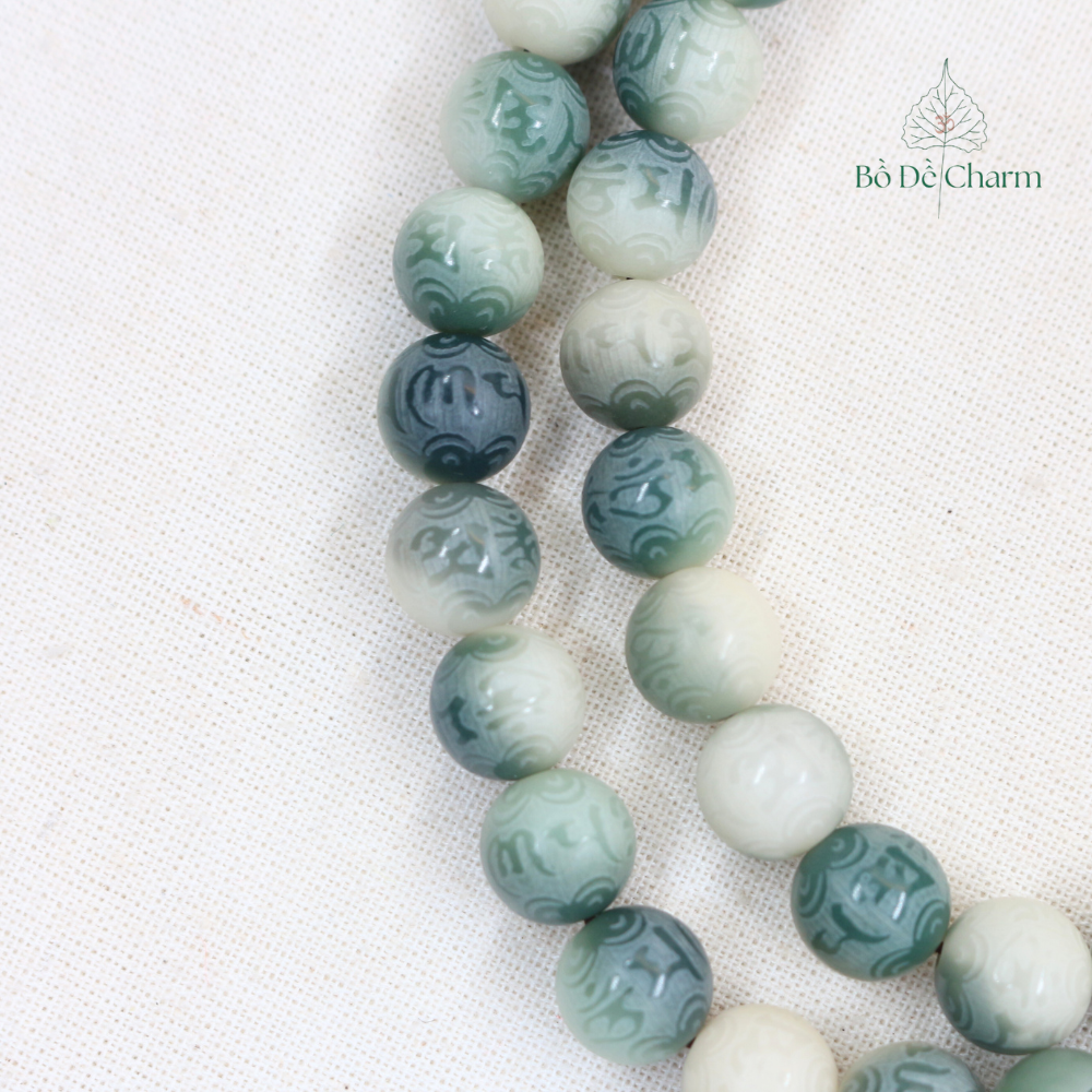 Chuỗi hạt Bồ đề 12 ly xanh loang trắng khắc lục tự hạt tròn 54 hạt tua rua lư trắng | Chồi Nhỏ 4 Chuỗi hạt Bồ đề 12 ly xanh loang trắng khắc lục tự hạt tròn 54 hạt tua rua lư trắng | Chồi Nhỏ - Ảnh 4