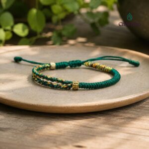 Vòng Ngũ Sắc Phối Dây Xanh Lục và Charm OM - Hợp Mệnh Mộc Tương Sinh Hỏa